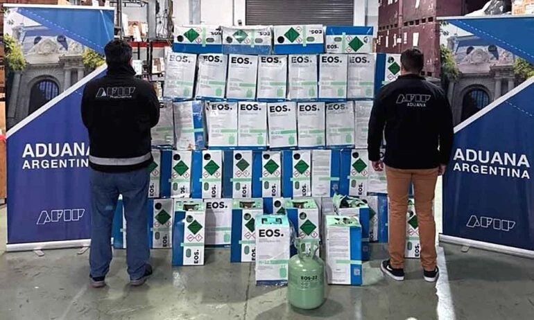 全球打击！海关查获345吨非法制冷剂