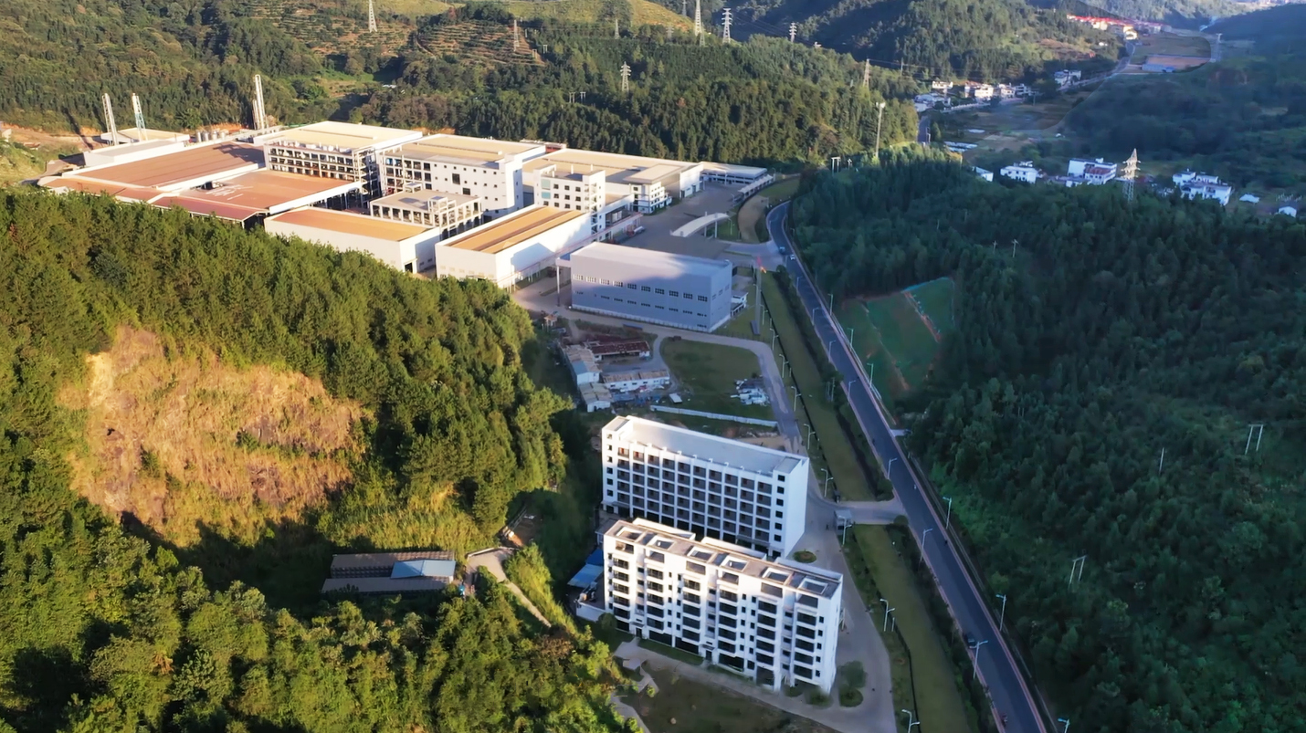 纯度提升至99.999%！松岩改进六氟磷酸锂晶体合成工艺
